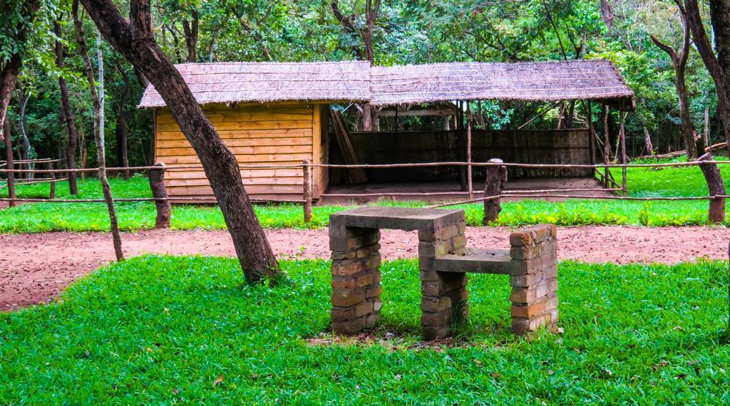 Woodlands Lilongwe Hotell Exteriör bild