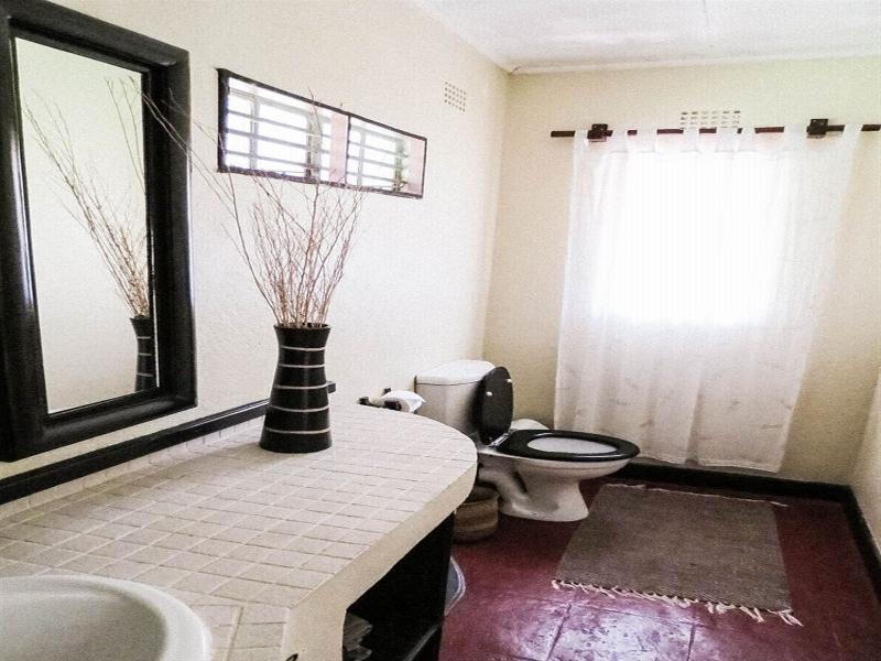 Woodlands Lilongwe Hotell Exteriör bild