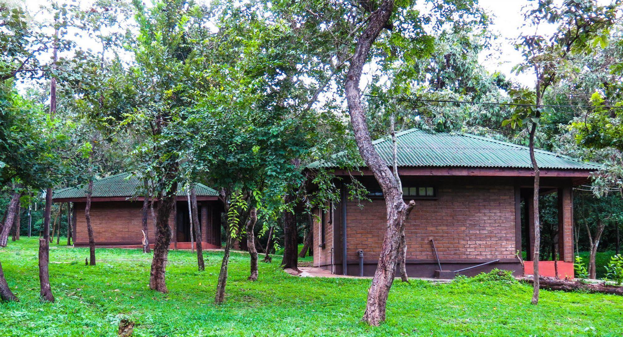 Woodlands Lilongwe Hotell Exteriör bild