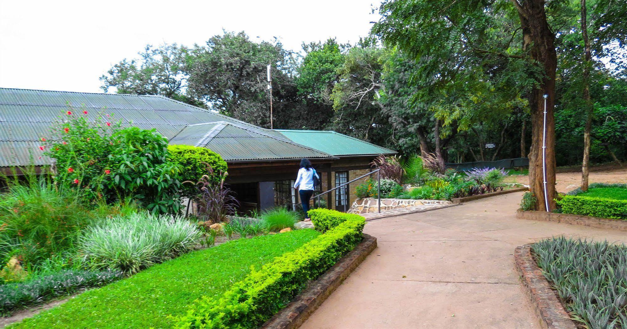 Woodlands Lilongwe Hotell Exteriör bild